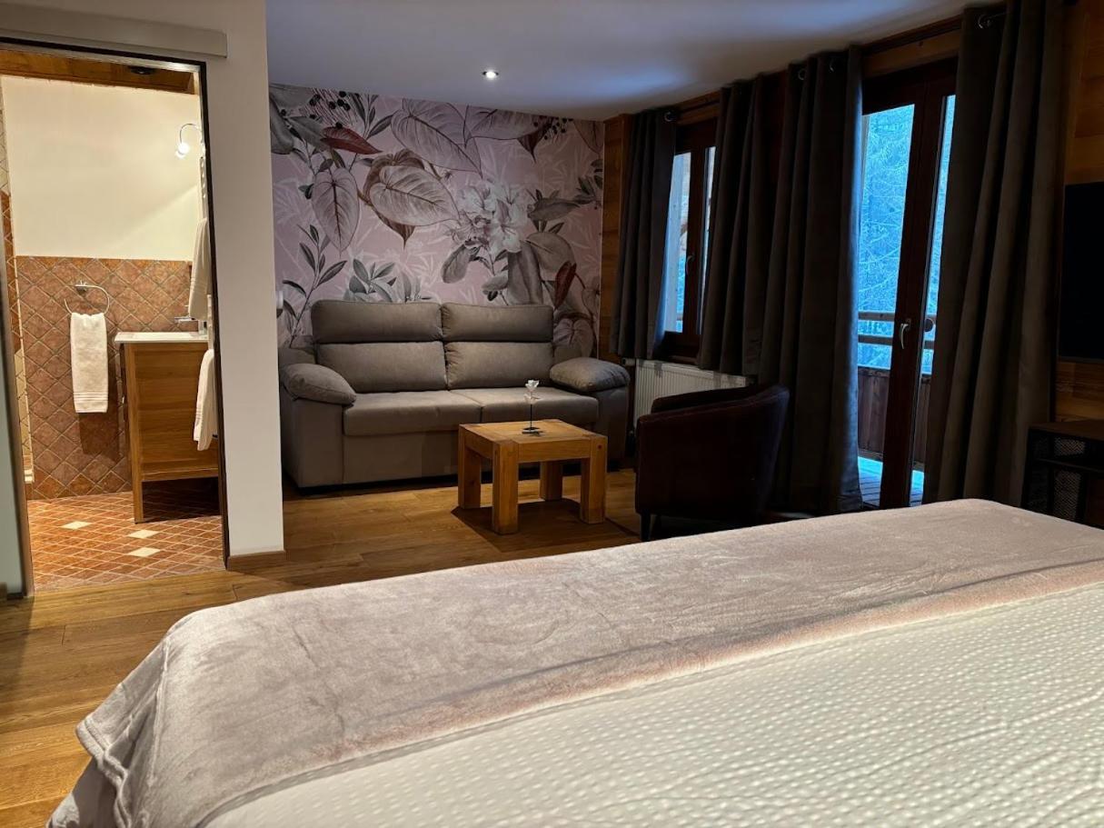 Hotel Des Muverans Овроназ Екстериор снимка